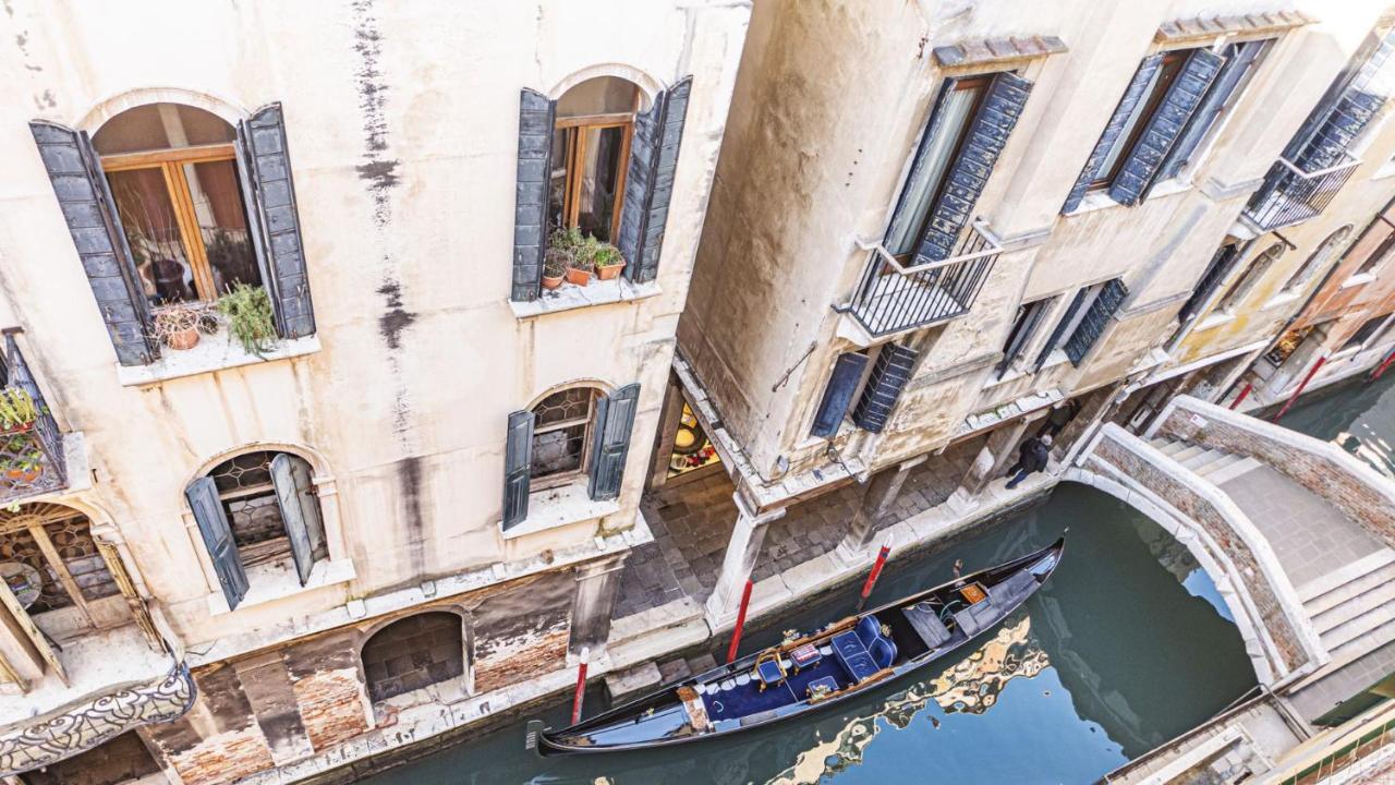 Ca' Emma San Marco - Canal View Velence Kültér fotó